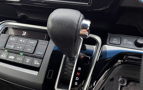 Honda Stepwgn IV, 2017 год, 1 800 035 рублей, 13 фотография