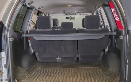 Toyota Land Cruiser Prado 120 рестайлинг, 2008 год, 2 249 000 рублей, 15 фотография