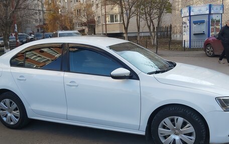 Volkswagen Jetta VI, 2014 год, 990 000 рублей, 2 фотография