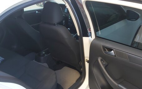 Volkswagen Jetta VI, 2014 год, 990 000 рублей, 7 фотография