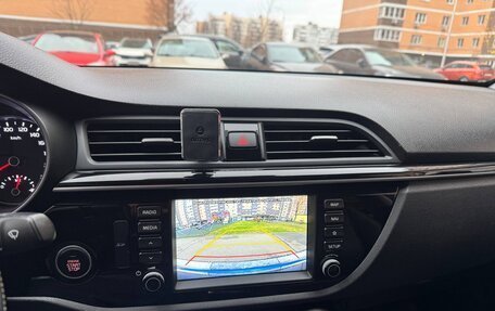 KIA Rio IV, 2019 год, 1 800 000 рублей, 10 фотография