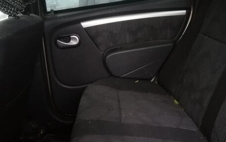 Renault Logan I, 2012 год, 600 000 рублей, 17 фотография