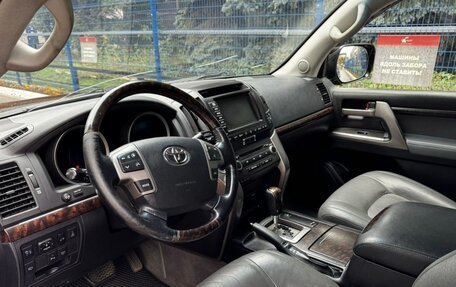 Toyota Land Cruiser 200, 2008 год, 2 400 000 рублей, 8 фотография