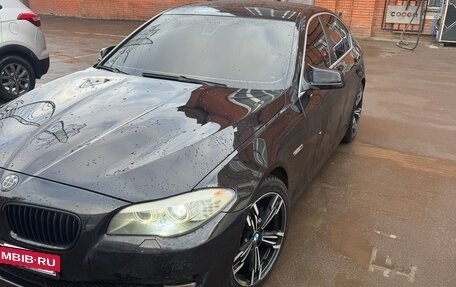 BMW 5 серия, 2010 год, 1 400 000 рублей, 11 фотография