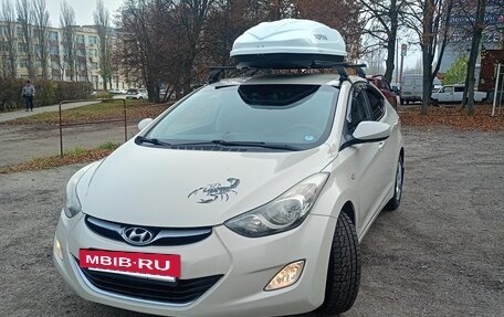 Hyundai Elantra V, 2013 год, 887 000 рублей, 2 фотография