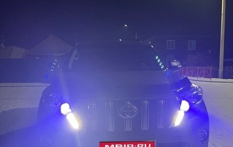 Toyota Land Cruiser Prado 150 рестайлинг 2, 2010 год, 2 800 000 рублей, 1 фотография