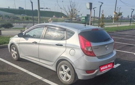 Hyundai Solaris II рестайлинг, 2011 год, 770 000 рублей, 8 фотография