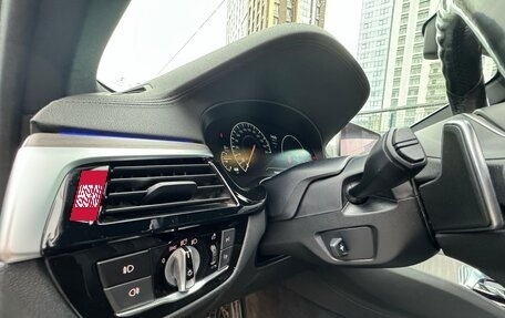 BMW 5 серия, 2018 год, 3 600 000 рублей, 10 фотография