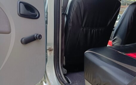 Renault Logan I, 2008 год, 300 000 рублей, 18 фотография