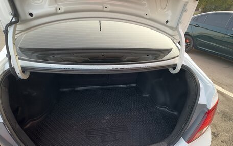 Hyundai Solaris II рестайлинг, 2015 год, 940 000 рублей, 10 фотография