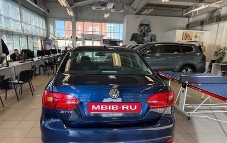 Volkswagen Jetta VI, 2013 год, 1 290 000 рублей, 4 фотография