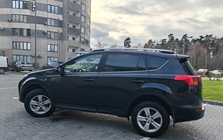 Toyota RAV4, 2013 год, 1 800 000 рублей, 6 фотография