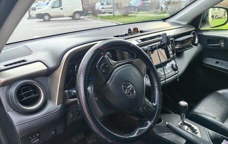 Toyota RAV4, 2013 год, 1 800 000 рублей, 13 фотография