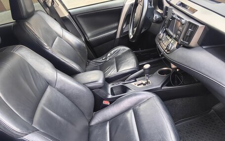 Toyota RAV4, 2013 год, 1 800 000 рублей, 20 фотография