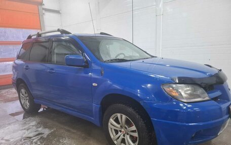 Mitsubishi Outlander III рестайлинг 3, 2002 год, 650 000 рублей, 4 фотография