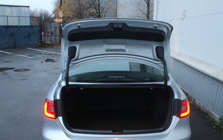 Volkswagen Jetta VI, 2012 год, 970 000 рублей, 8 фотография