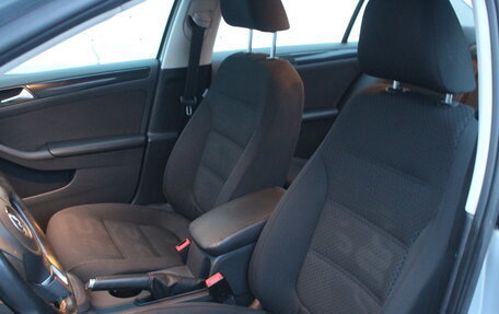 Volkswagen Jetta VI, 2012 год, 970 000 рублей, 10 фотография