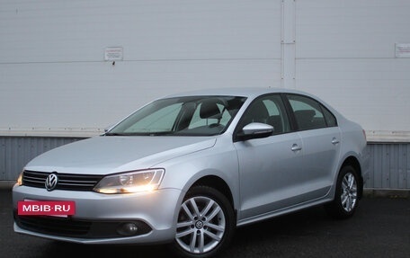 Volkswagen Jetta VI, 2012 год, 970 000 рублей, 2 фотография