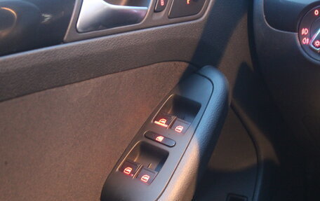 Volkswagen Jetta VI, 2012 год, 970 000 рублей, 16 фотография