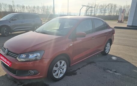 Volkswagen Polo VI (EU Market), 2013 год, 870 000 рублей, 3 фотография