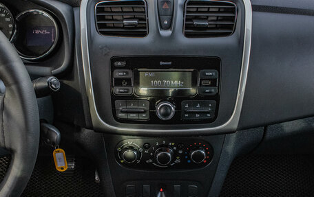 Renault Logan II, 2015 год, 649 000 рублей, 7 фотография