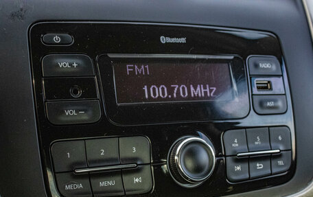 Renault Logan II, 2015 год, 649 000 рублей, 11 фотография