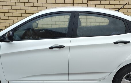 Hyundai Solaris II рестайлинг, 2012 год, 700 190 рублей, 3 фотография