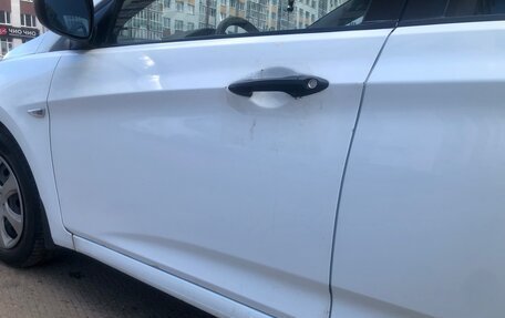 Hyundai Solaris II рестайлинг, 2013 год, 580 000 рублей, 8 фотография