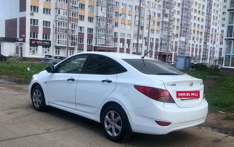 Hyundai Solaris II рестайлинг, 2013 год, 580 000 рублей, 5 фотография