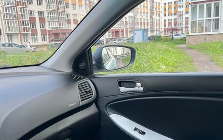 Hyundai Solaris II рестайлинг, 2013 год, 580 000 рублей, 16 фотография