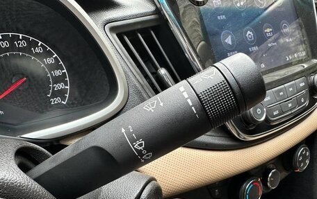 Chevrolet Monza, 2021 год, 1 240 000 рублей, 20 фотография