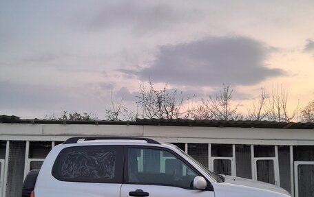 Suzuki Grand Vitara, 2004 год, 711 000 рублей, 1 фотография