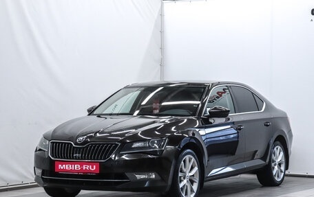 Skoda Superb III рестайлинг, 2018 год, 2 150 000 рублей, 1 фотография