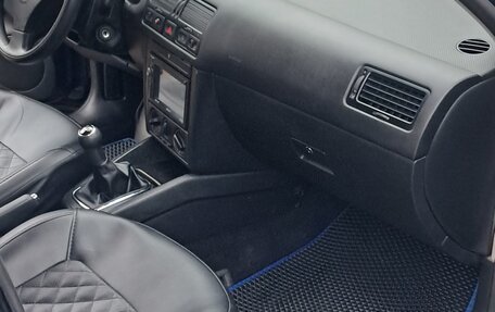 Volkswagen Bora, 2004 год, 390 000 рублей, 6 фотография