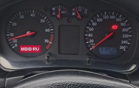 Volkswagen Bora, 2004 год, 390 000 рублей, 12 фотография