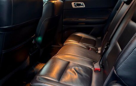 Ford Explorer VI, 2012 год, 1 800 000 рублей, 11 фотография