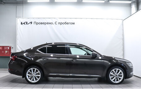 Skoda Superb III рестайлинг, 2018 год, 2 150 000 рублей, 5 фотография