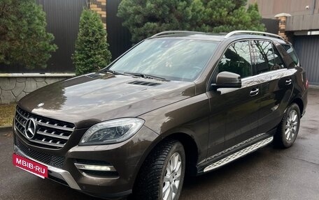 Mercedes-Benz M-Класс, 2014 год, 1 980 000 рублей, 1 фотография