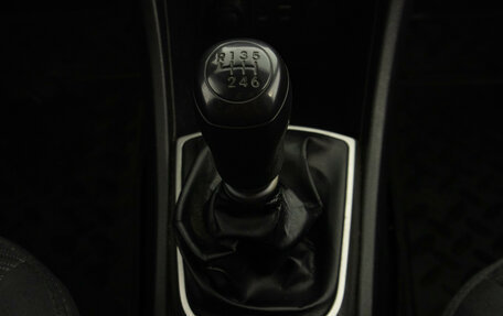 Hyundai Solaris II рестайлинг, 2015 год, 899 000 рублей, 21 фотография