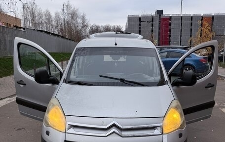 Citroen Berlingo II рестайлинг, 2008 год, 700 000 рублей, 3 фотография