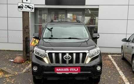 Toyota Land Cruiser Prado 150 рестайлинг 2, 2015 год, 3 650 000 рублей, 2 фотография