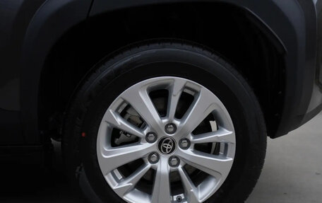 Toyota Yaris Cross, 2024 год, 1 650 000 рублей, 6 фотография