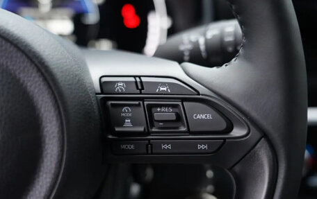 Toyota Yaris Cross, 2024 год, 1 650 000 рублей, 17 фотография