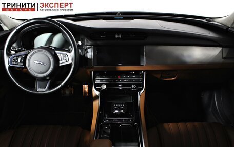 Jaguar XF II, 2019 год, 2 967 000 рублей, 19 фотография