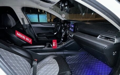 KIA K5, 2021 год, 1 400 000 рублей, 9 фотография