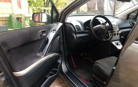 Toyota Corolla Verso I, 2005 год, 530 000 рублей, 8 фотография