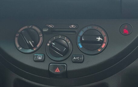 Nissan Note II рестайлинг, 2010 год, 539 999 рублей, 9 фотография