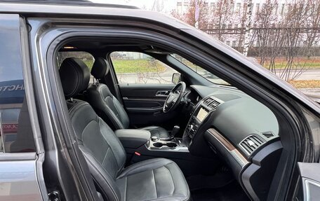 Ford Explorer VI, 2017 год, 2 850 000 рублей, 12 фотография