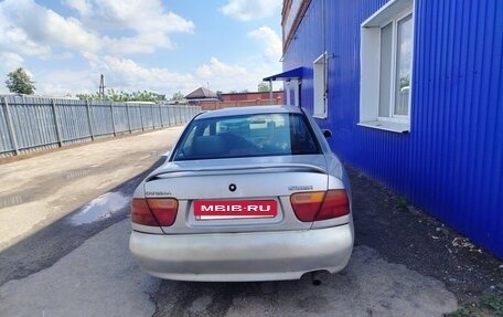 Mitsubishi Carisma I, 1997 год, 120 000 рублей, 4 фотография