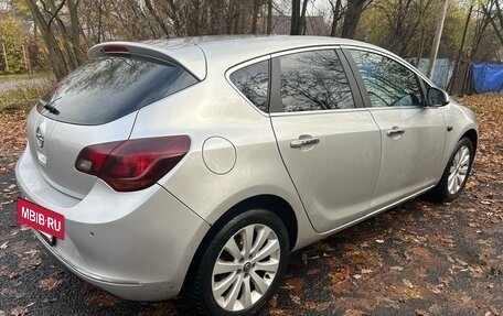 Opel Astra J, 2012 год, 570 000 рублей, 2 фотография